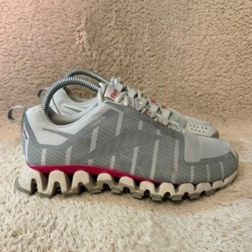 Reebok ZigTech Womens Running Shoes Sneakers Grey Silver Pink G58587 Size 6.5